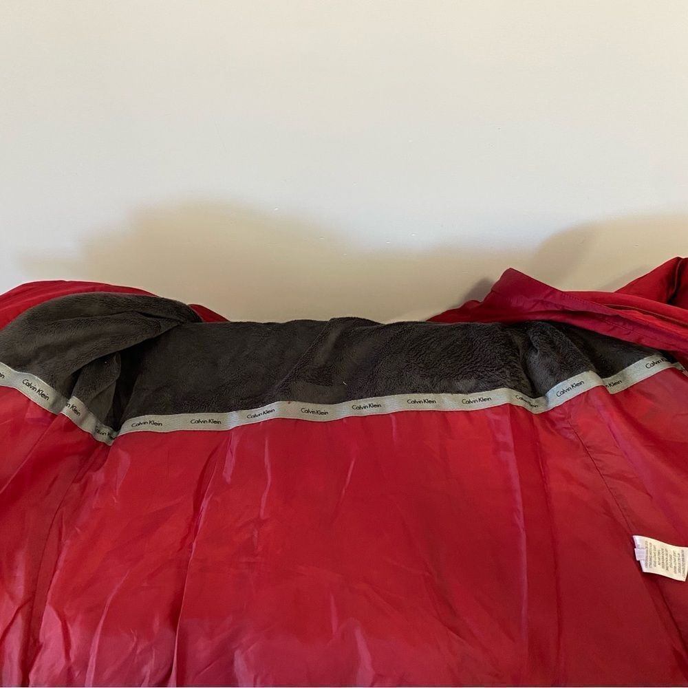 Calvin Klein Puffer Red Jacket - Picture 5 of 12